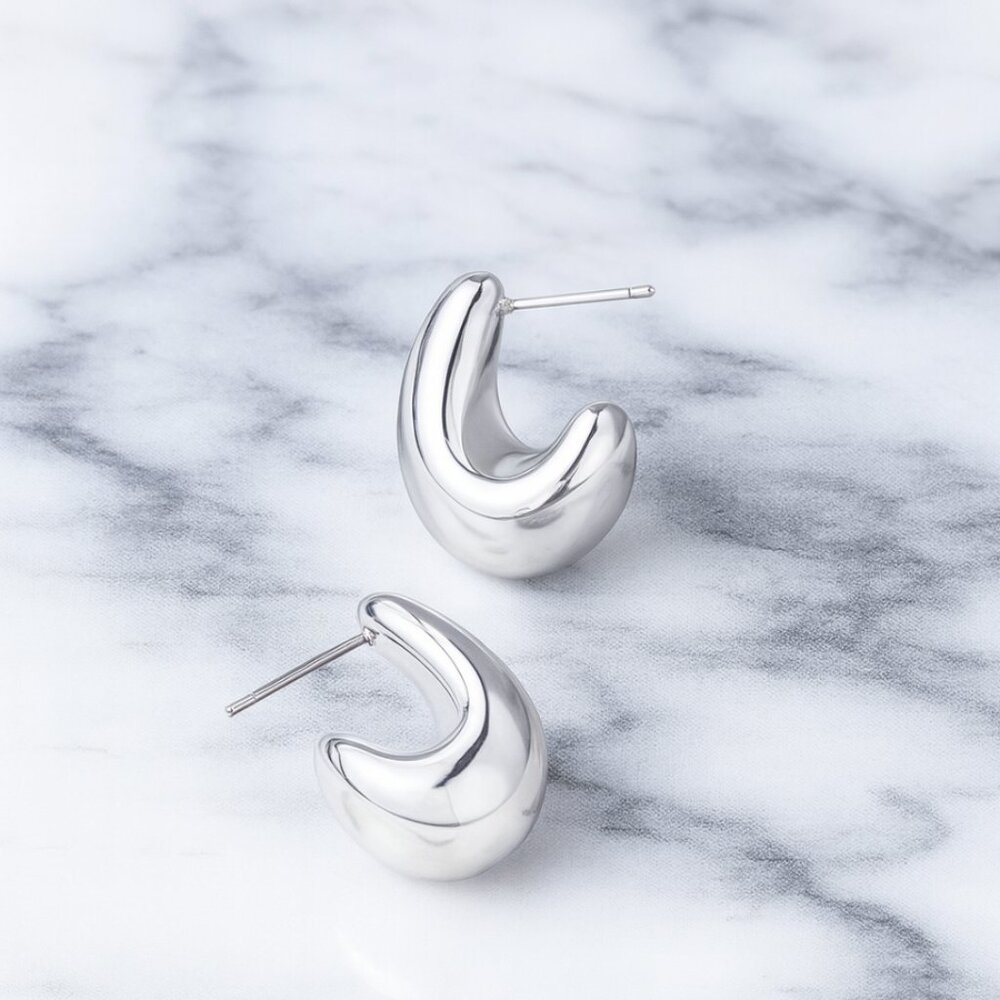 SILVER - ANTHRO Petra Petite Drop Earrings